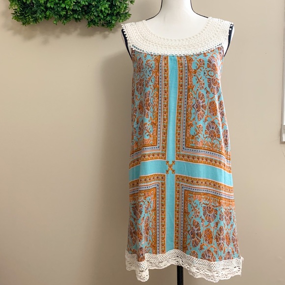 ENTRO dress size medium with crochet EUC - Picture 3 of 9